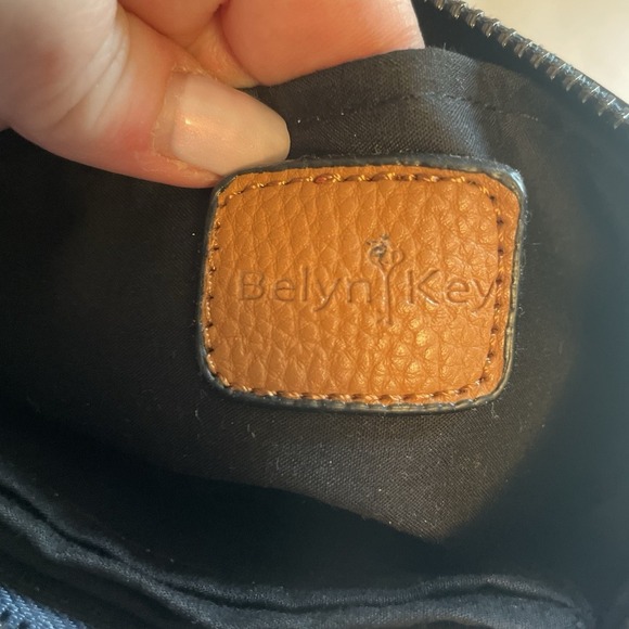 Belyn Key Navy Blue Brown Keystone Clutch Pouch Wristlet Wallet Pebbled Leather